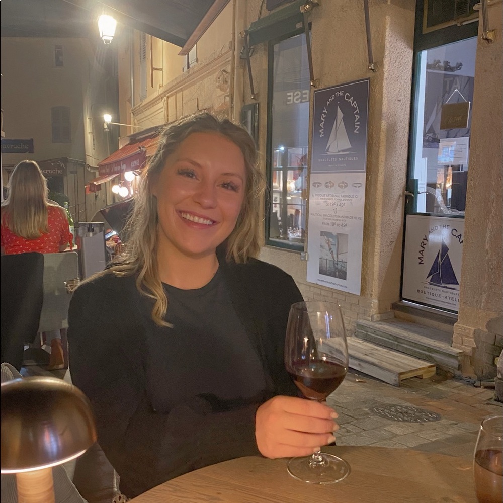 Meet your Posher, Lauren